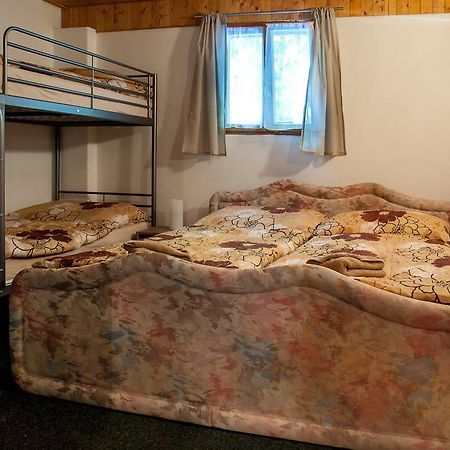 Lovecky Hotel Jivak Loučeň Екстериор снимка