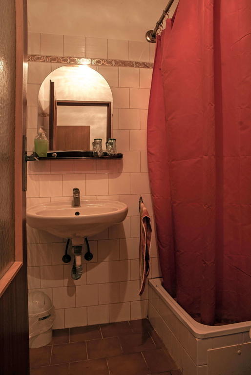 Lovecky Hotel Jivak Loučeň Стая снимка