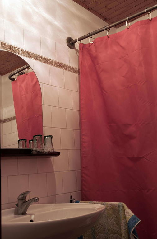 Lovecky Hotel Jivak Loučeň Стая снимка